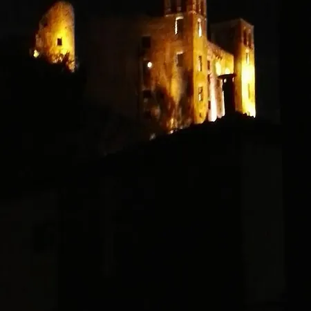 לינה וארוחת בוקר La Torre